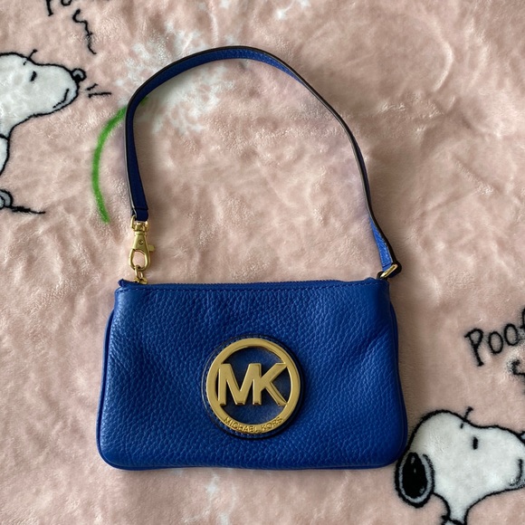 MICHAEL KORS wristlet 👛 - Picture 1 of 4